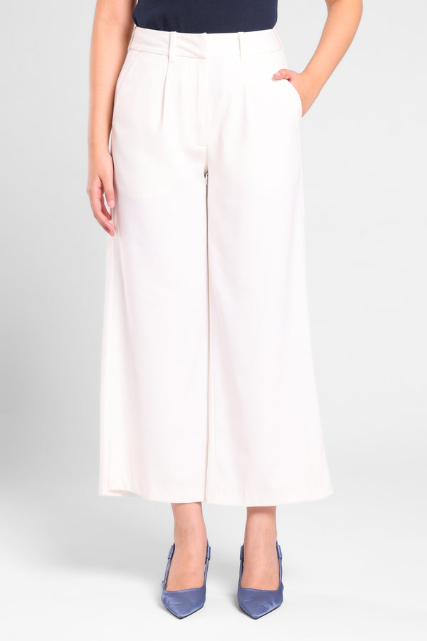 Triumph Tailored Straight Pants in White